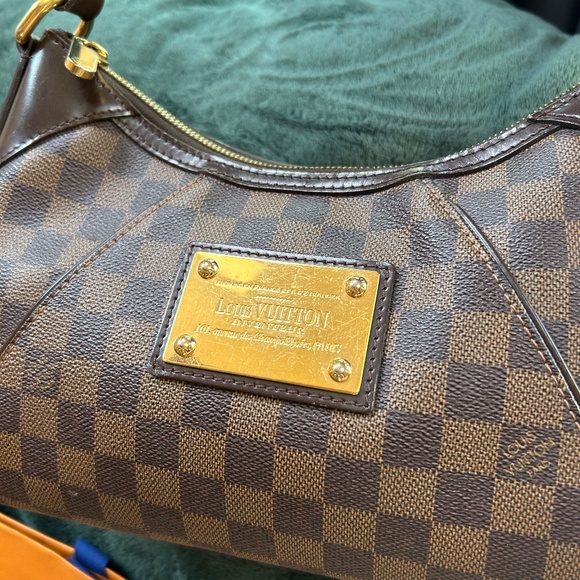 🦄 RARE RETIRED Louis Vuitton Thames in de - Picture 9 of 15